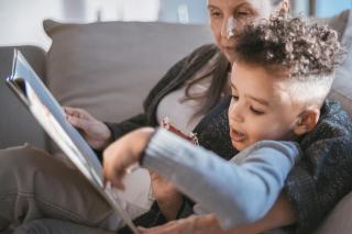 Roman pour grand-mère : idées lecture pour petits et grands